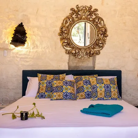 Trullo Con Vista Mare E Piscina Riscaldata * Carovigno